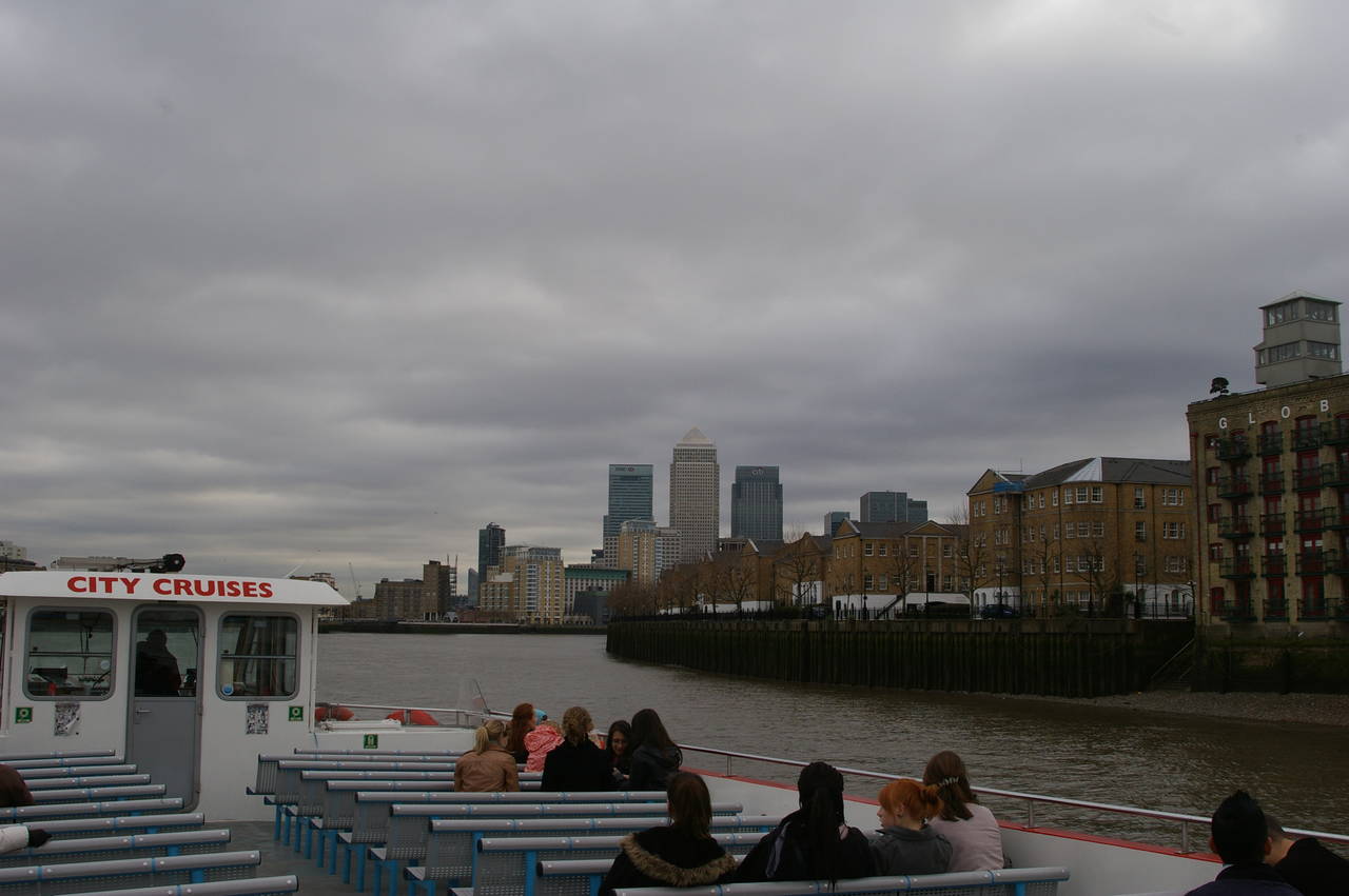 Approaching Canary Wharf