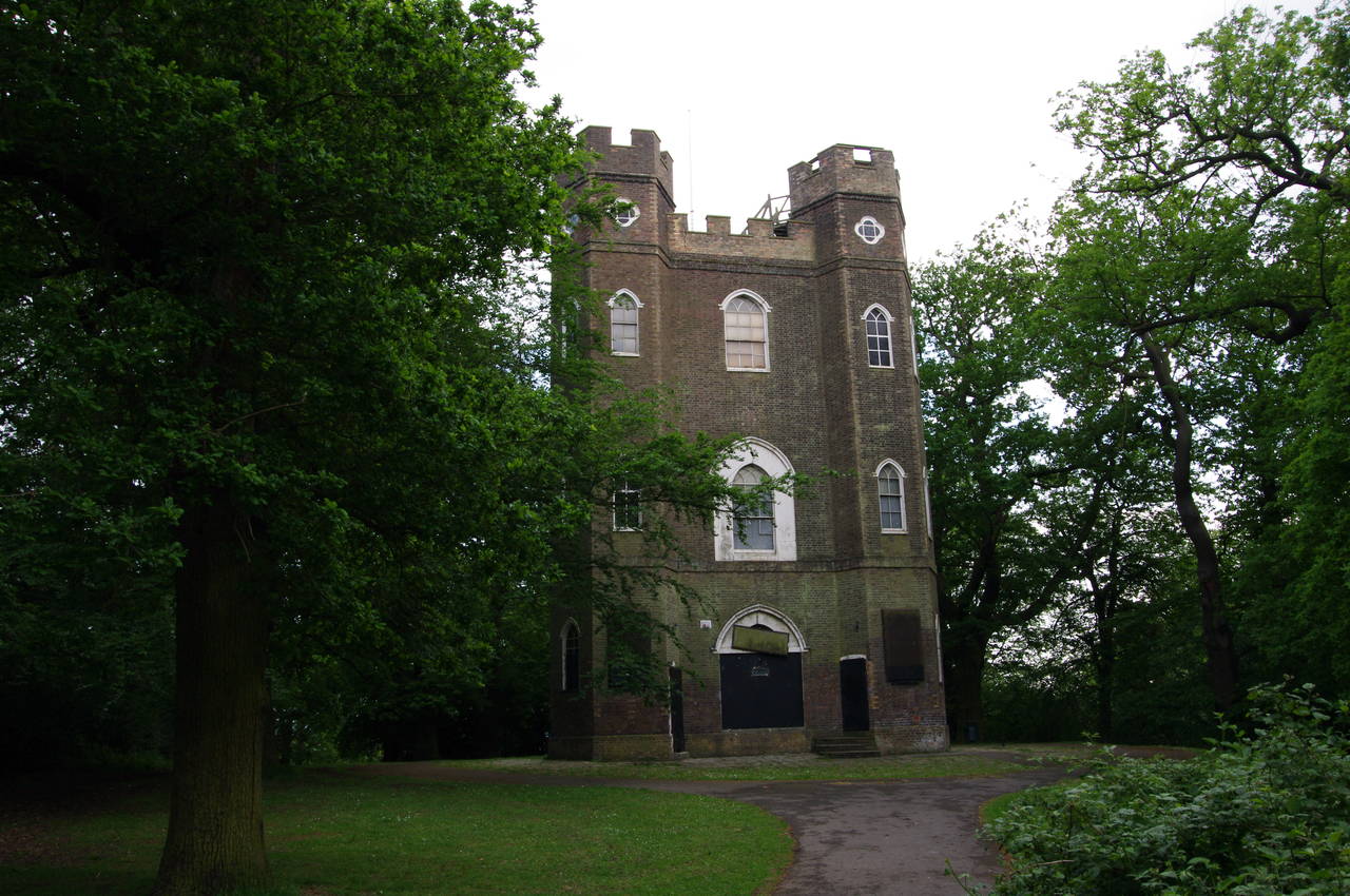 Woolwich Foot Tunnel to Grove Park