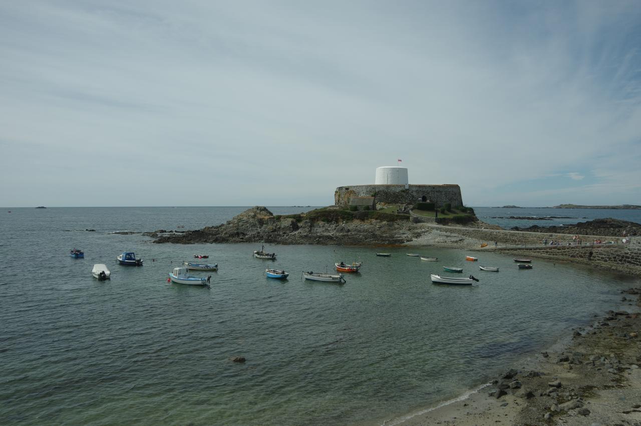Guernsey: La Prevote to Les Grandes Rocques