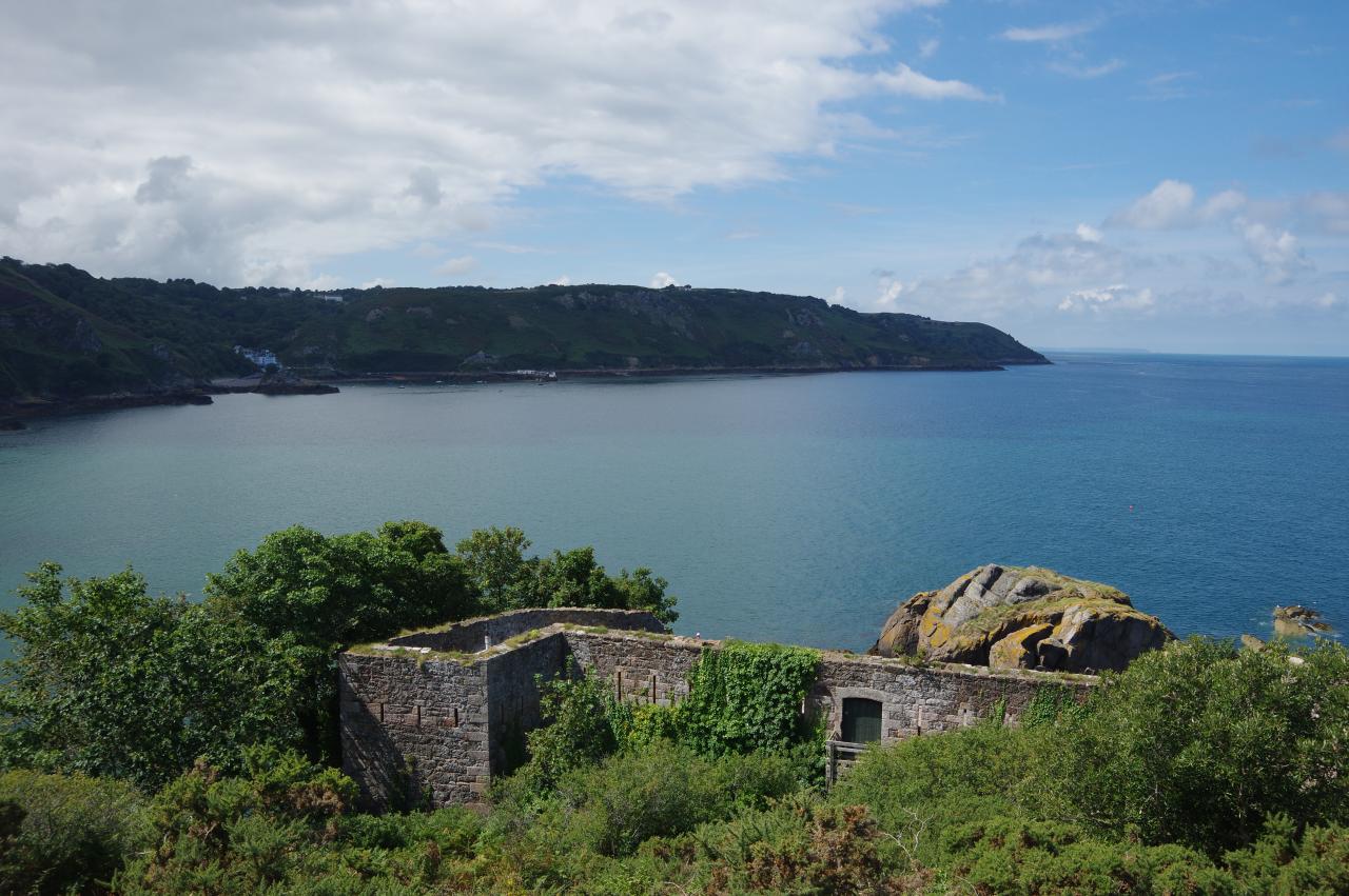 Jersey: St Catherine's Breakwater to Greve de Lecq
