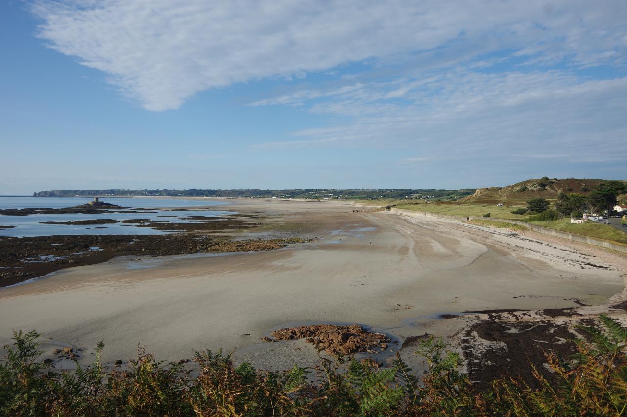 Jersey: Greve de Lecq to La Corbiere