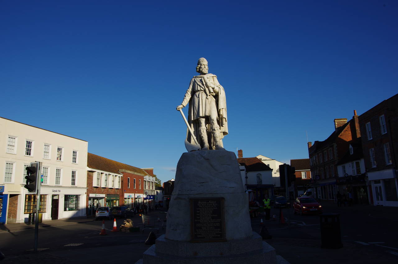 King Alfred Statue, Wantage Marketplace