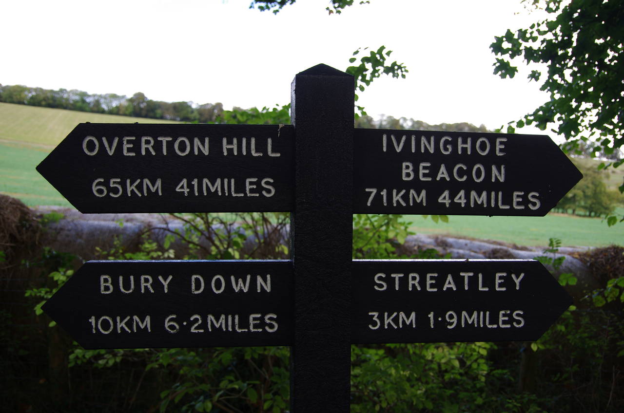 Signpost near Post Box Cottages