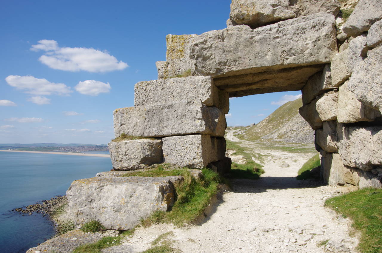 Stone arch near Tout Quarry