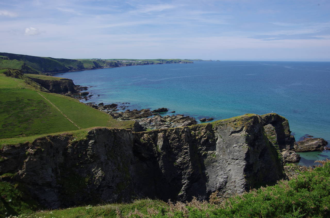 View back across Port Isaac Bay