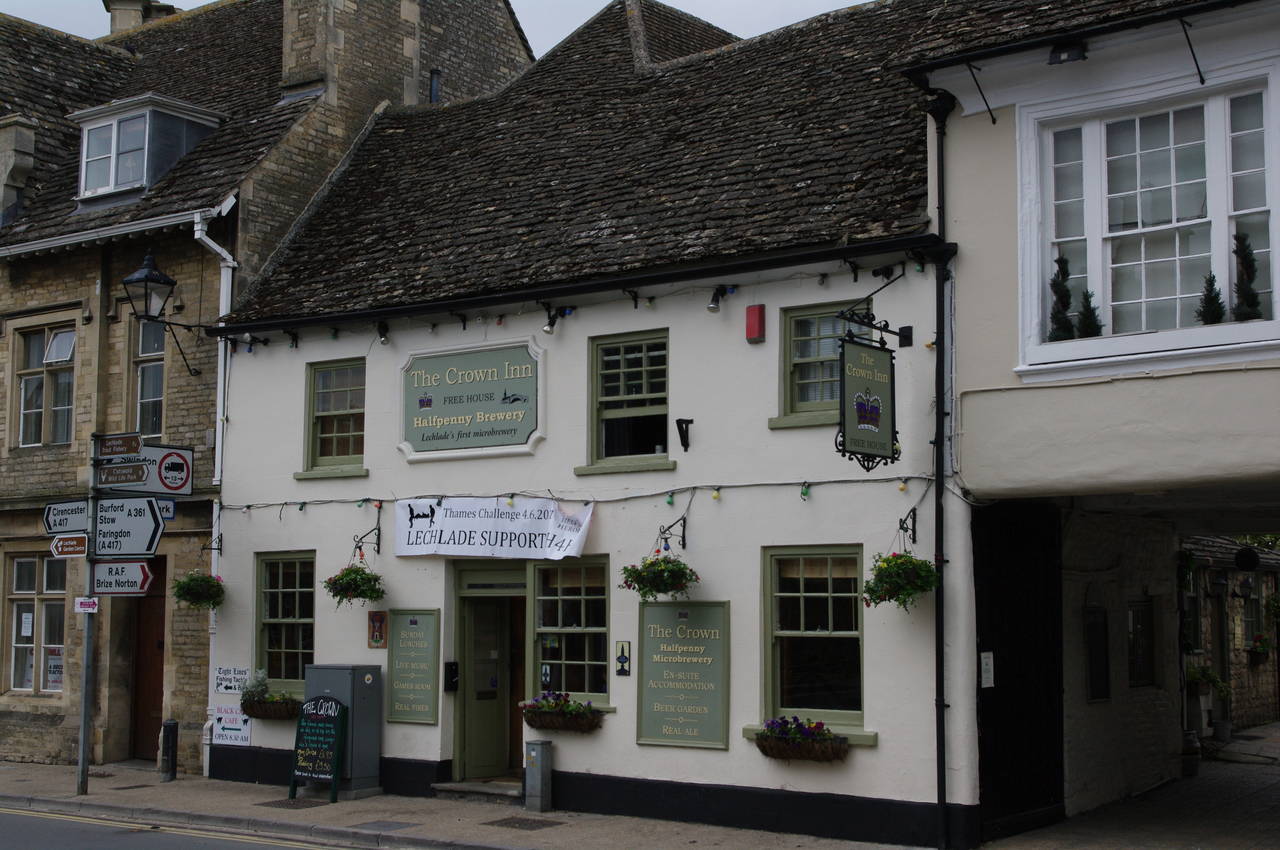 The Crown, Lechlade