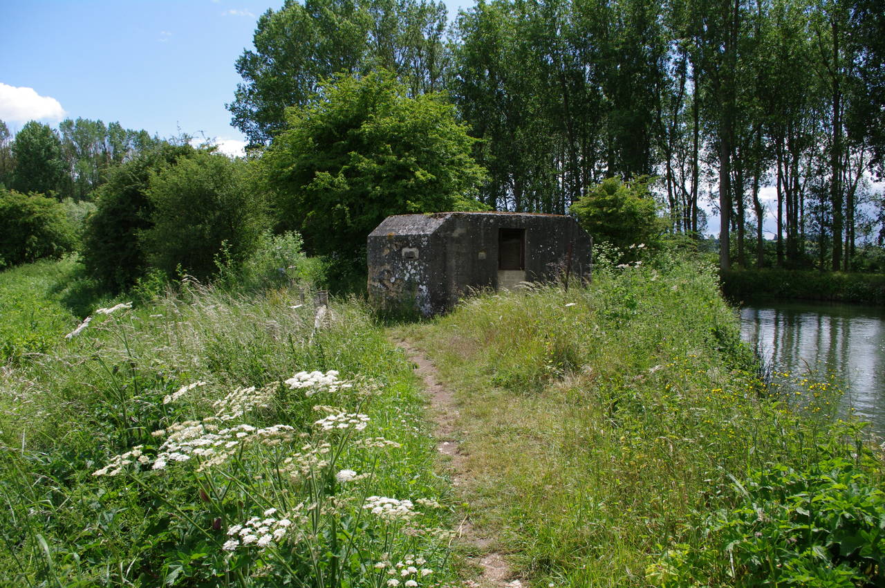 Pillbox, Chimney Meadows