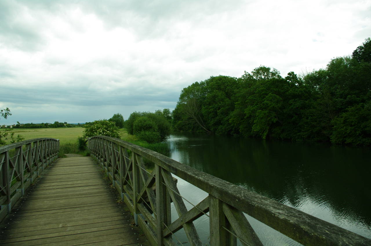 Bridge over confluence of the River Thame