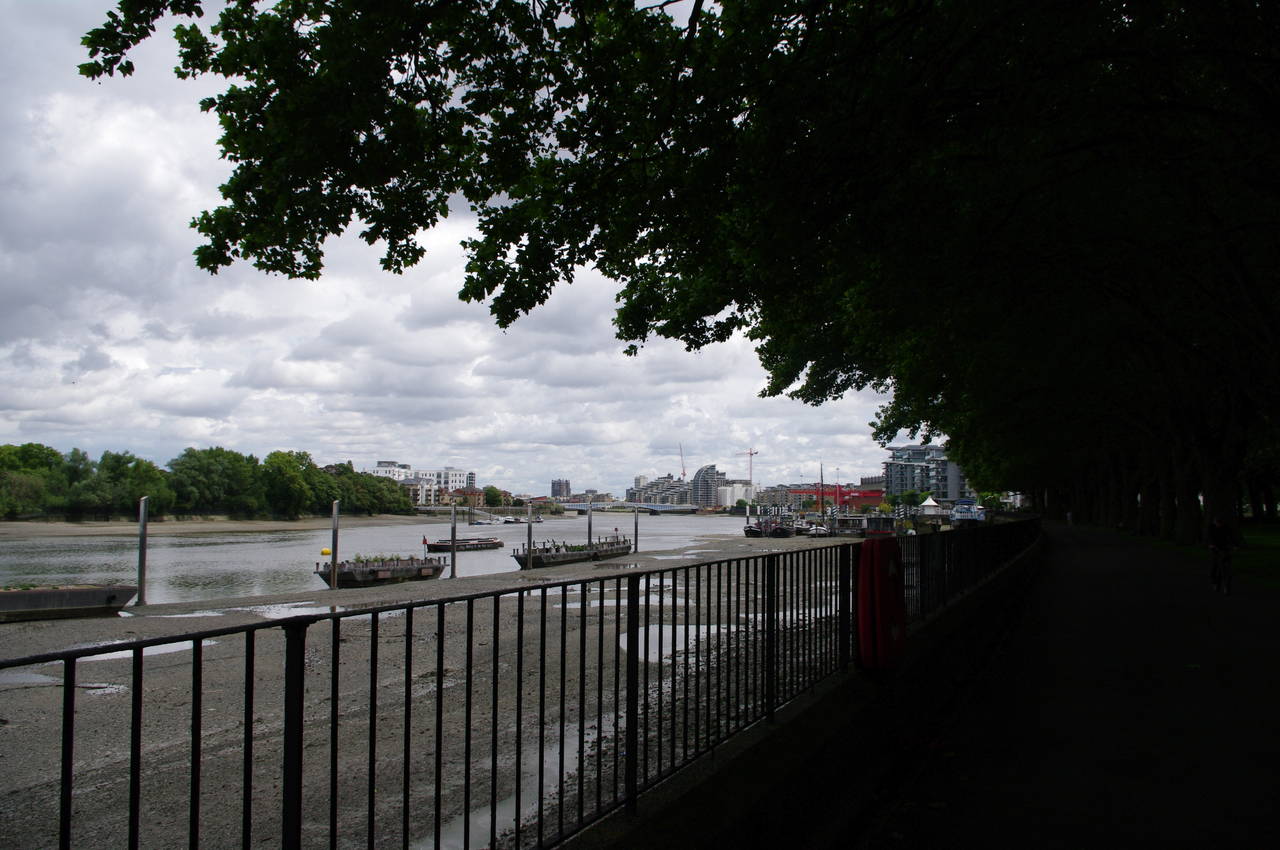 View towards Wandsworth Bridge